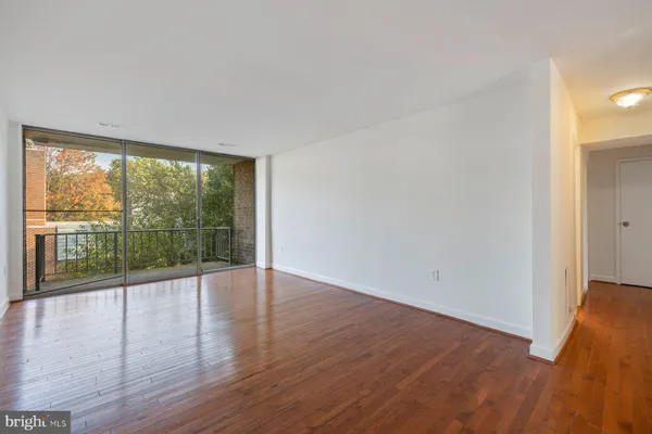 $175,000 | 3946 Bel Pre Road, Unit 39466, Silver Spring, MD 20906