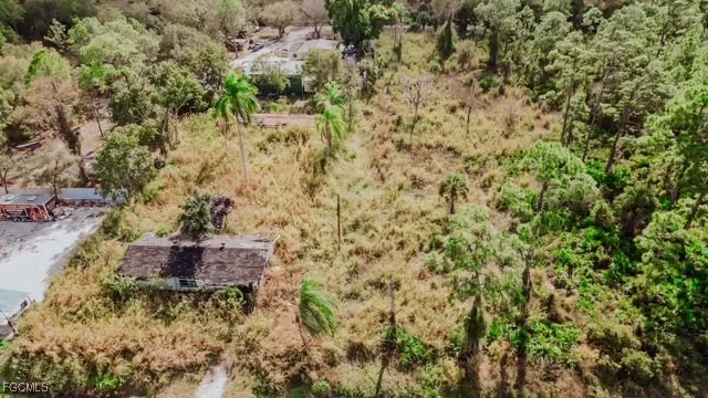 $250,000 | 18226 Palm Beach Boulevard, Alva, FL 33920