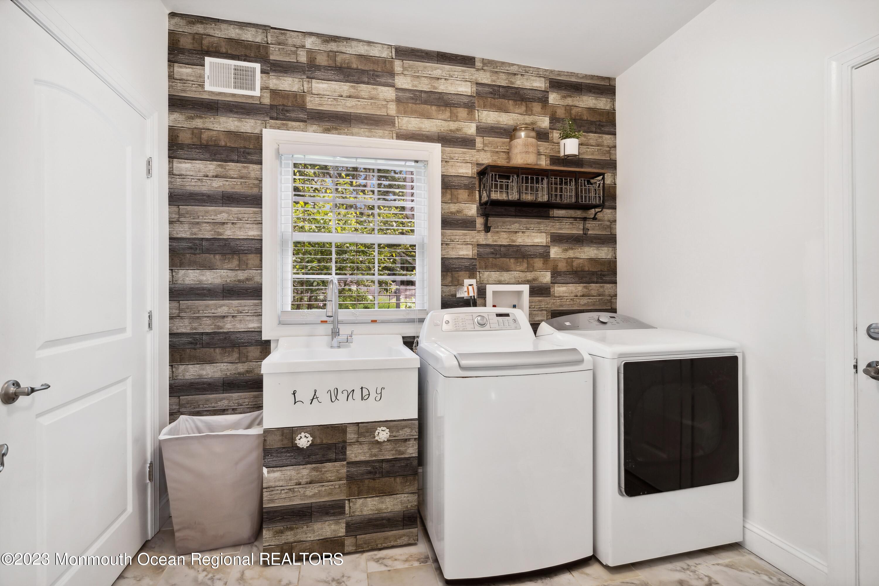 70 Bates Road Jackson, NJ 08527 - Photo 25 of 33 23_70BatesRd_2042_HiRes