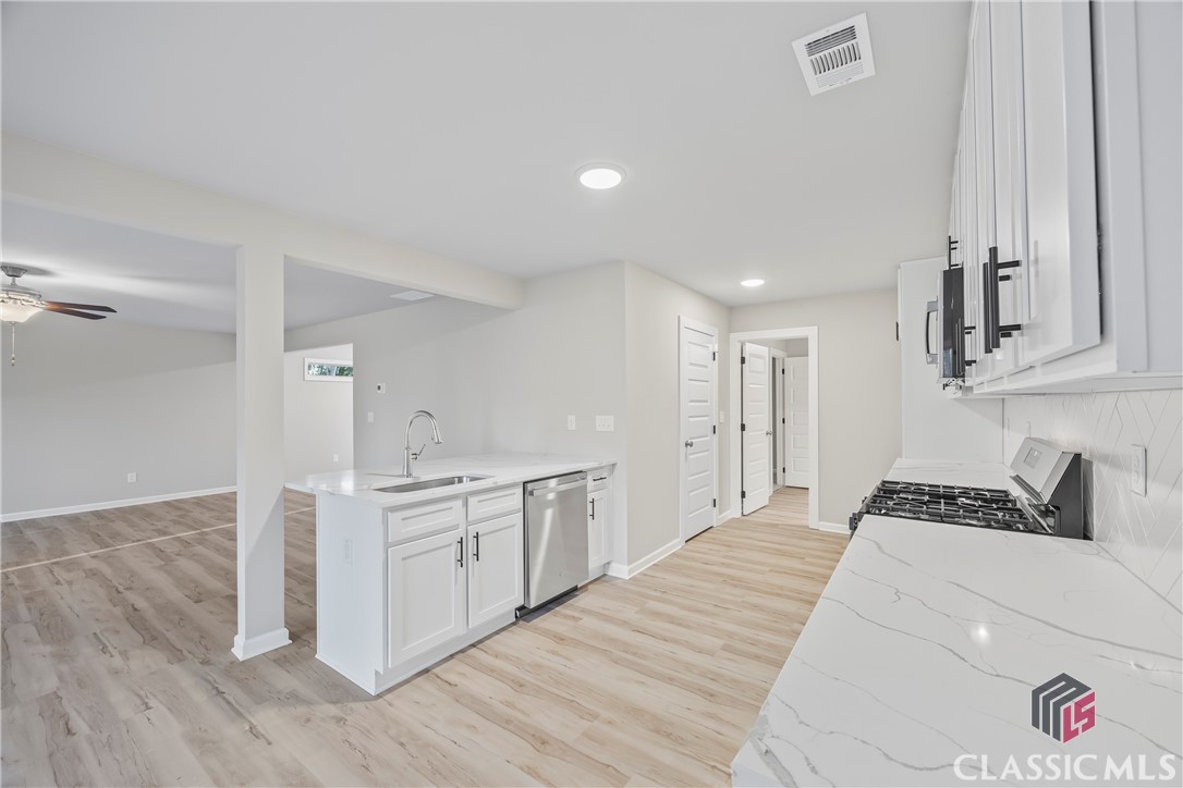 89 Overlook Trace Commerce, GA 30529 - Photo 14 of 60