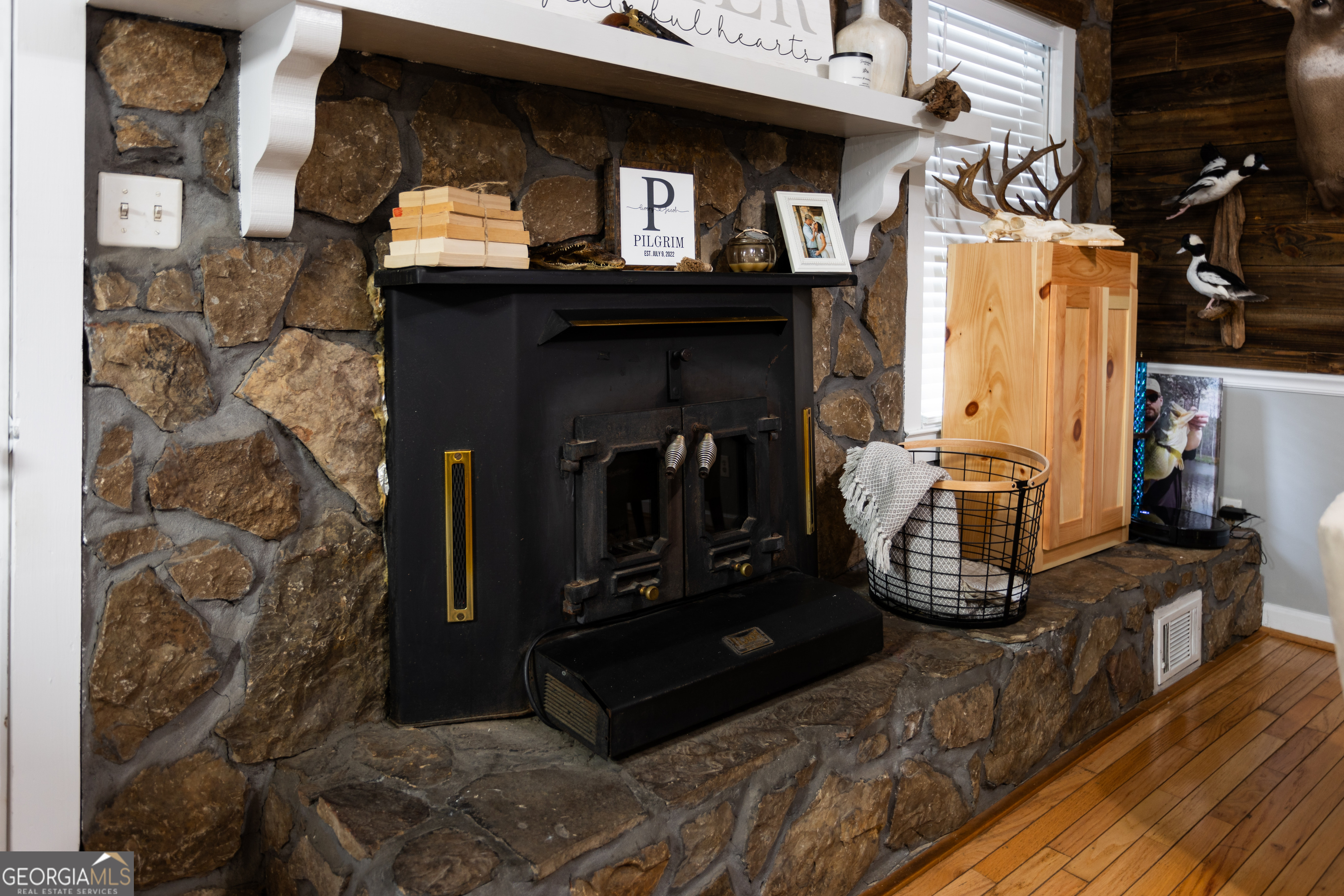 1585 Flat Rock Road Covington, GA 30014 - Photo 15 of 48 a view of living room with furniture