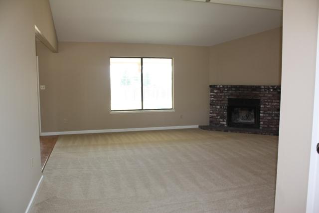18247 Ridgedale Drive Madera, CA 93638 - Photo 2 of 10 Gallery Image 2