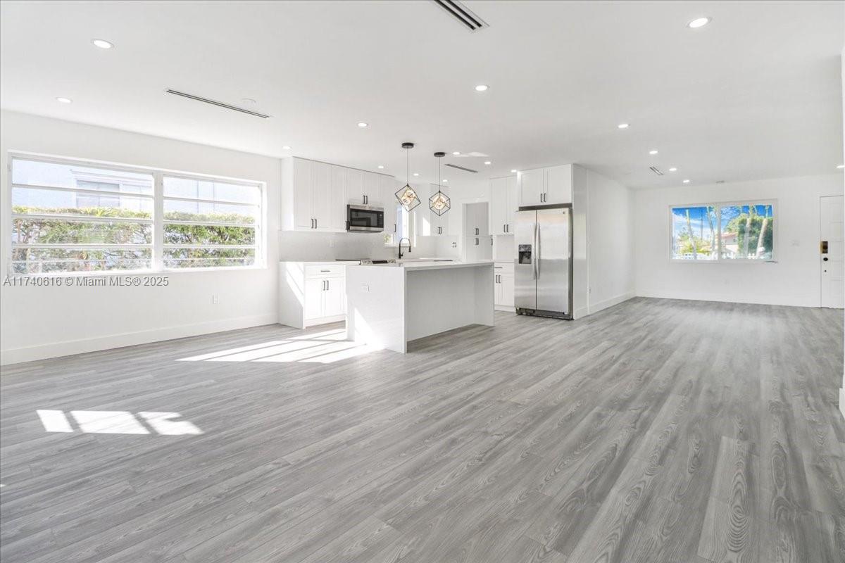 1686 Southwest 12th Street Miami, FL 33135 - Photo 8 of 44 Gallery Image 8
