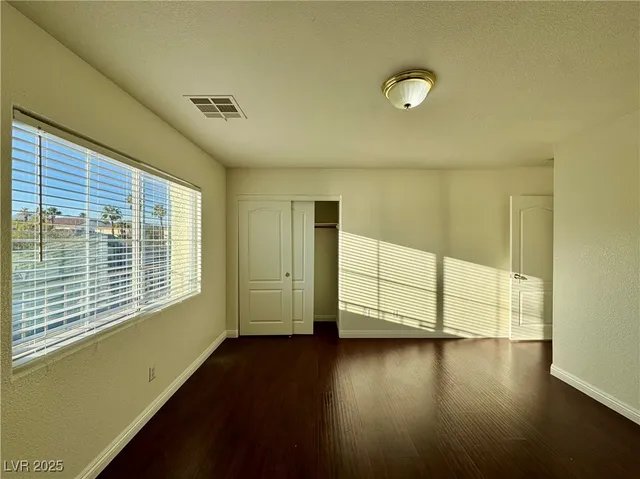 $2,900 | 3028 Teal Beach Court, Las Vegas, NV 89117