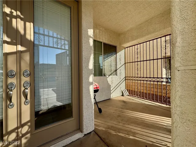 $2,900 | 3028 Teal Beach Court, Las Vegas, NV 89117