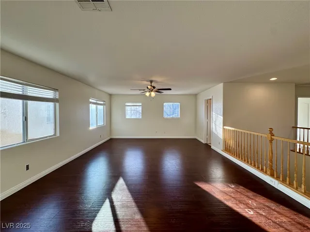 $2,900 | 3028 Teal Beach Court, Las Vegas, NV 89117