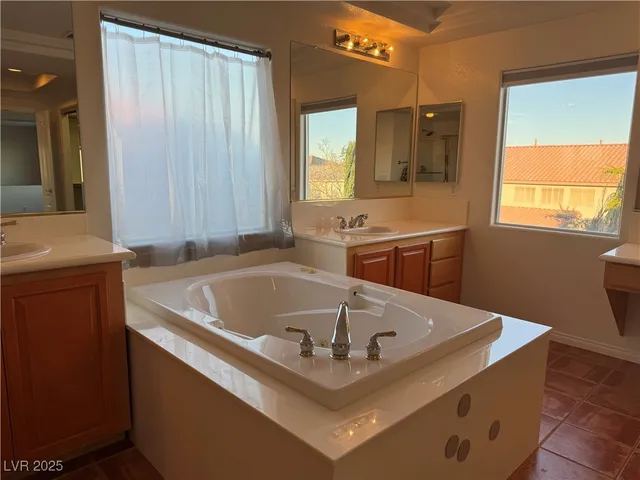 $2,900 | 3028 Teal Beach Court, Las Vegas, NV 89117