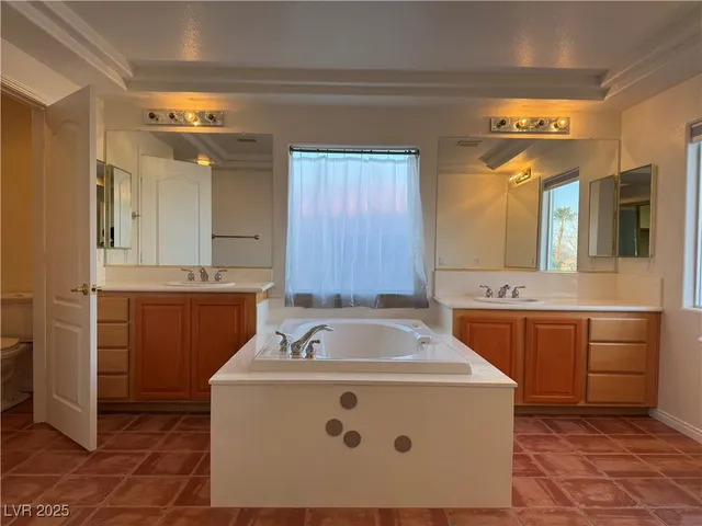 $2,900 | 3028 Teal Beach Court, Las Vegas, NV 89117