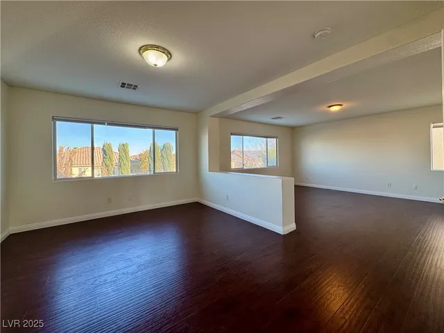 $2,900 | 3028 Teal Beach Court, Las Vegas, NV 89117