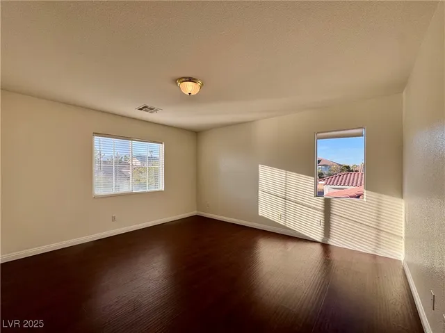 $2,900 | 3028 Teal Beach Court, Las Vegas, NV 89117