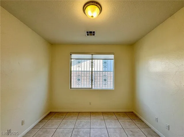 $2,900 | 3028 Teal Beach Court, Las Vegas, NV 89117