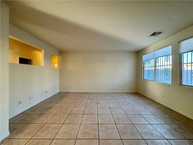 $2,900 | 3028 Teal Beach Court, Las Vegas, NV 89117