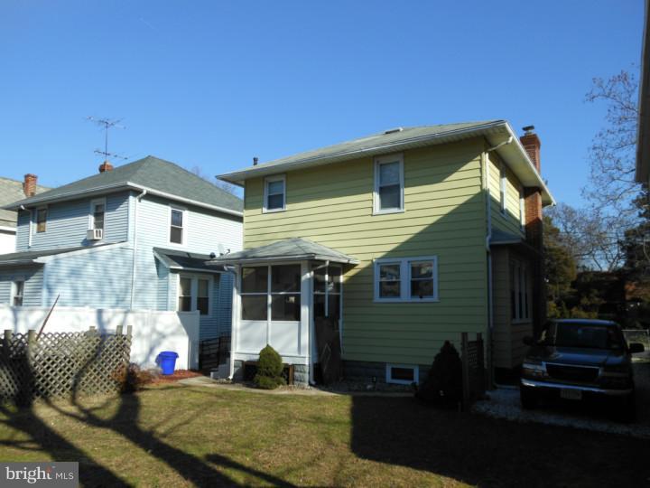 350 Carroll Street Riverside, NJ 08075 - Photo 2 of 12 Exterior Back