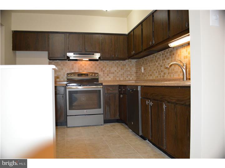 1101 Raintree Lane Malvern, PA 19355 - Photo 6 of 12 Gallery Image 6