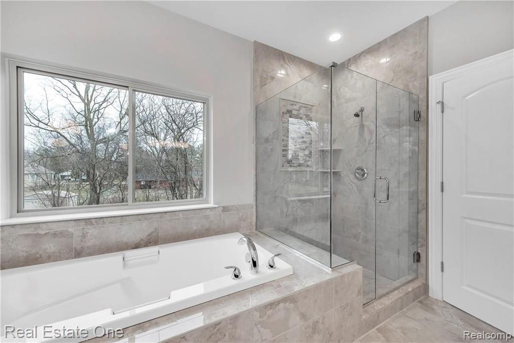 3781 Milano Ct. Rochester Hills, MI 48307 - Photo 23 of 38