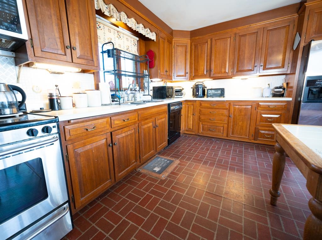 103 Highway 119 Fitzwilliam, NH 03447 - Photo 6 of 33