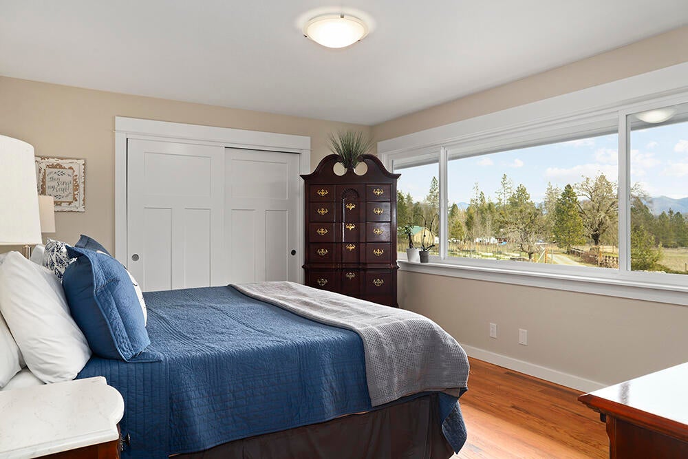 16500 Water Gap Road Williams, OR 97544 - Photo 16 of 51 17