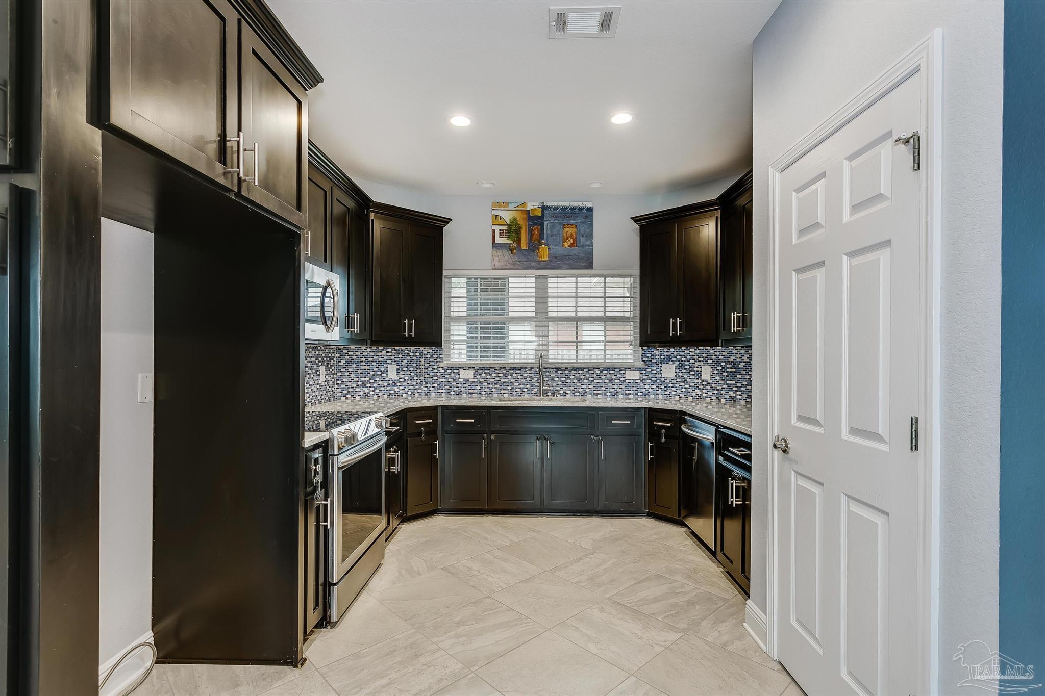 2499 Pine Forest Road Cantonment, FL 32533 - Photo 13 of 36 Gallery Image 13