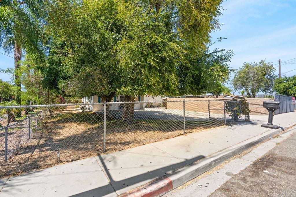 1061 Old Stage Road Fallbrook, CA 92028 - Photo 3 of 42 Gallery Image 3