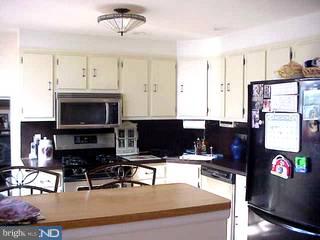 1152 Bloomdale Road Philadelphia, PA 19115 - Photo 4 of 6