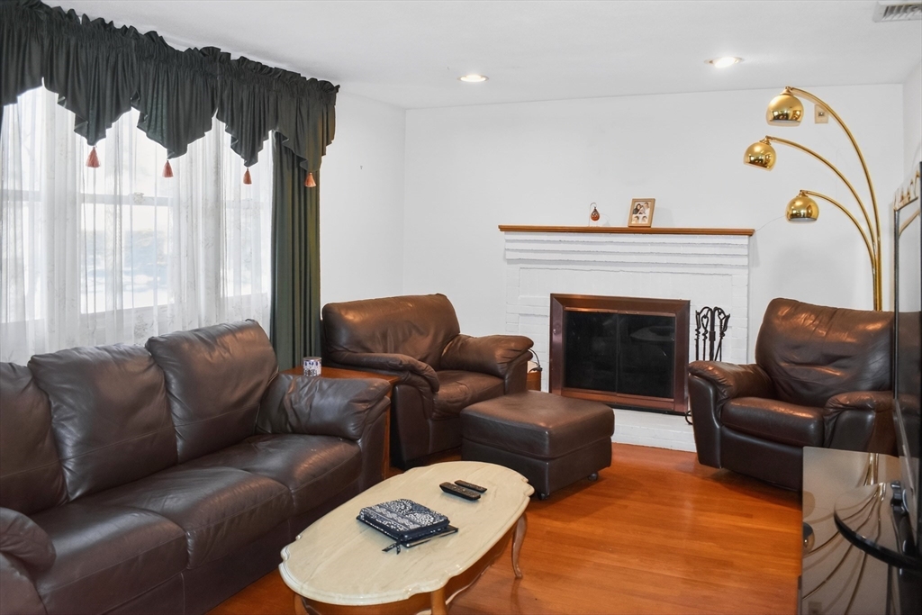 59 Hamilton Avenue Dedham, MA 02026 - Photo 3 of 12