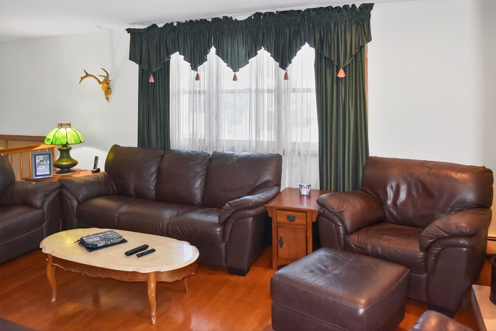 59 Hamilton Avenue Dedham, MA 02026 - Photo 4 of 12