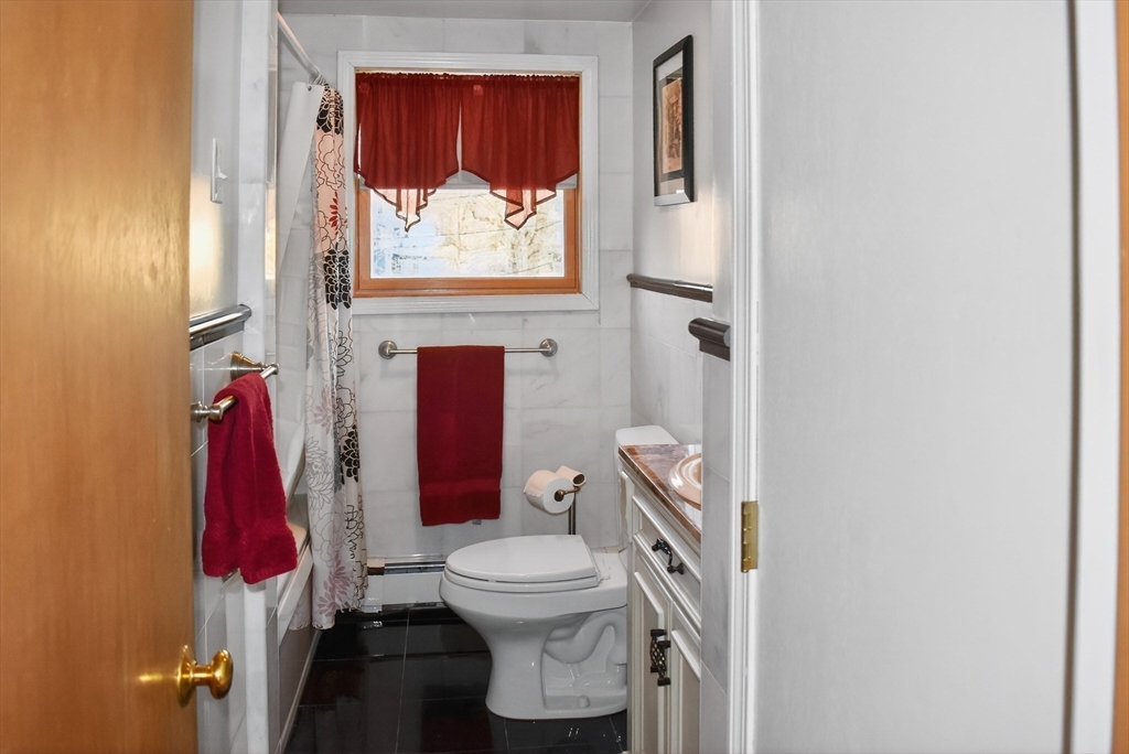 59 Hamilton Avenue Dedham, MA 02026 - Photo 9 of 12