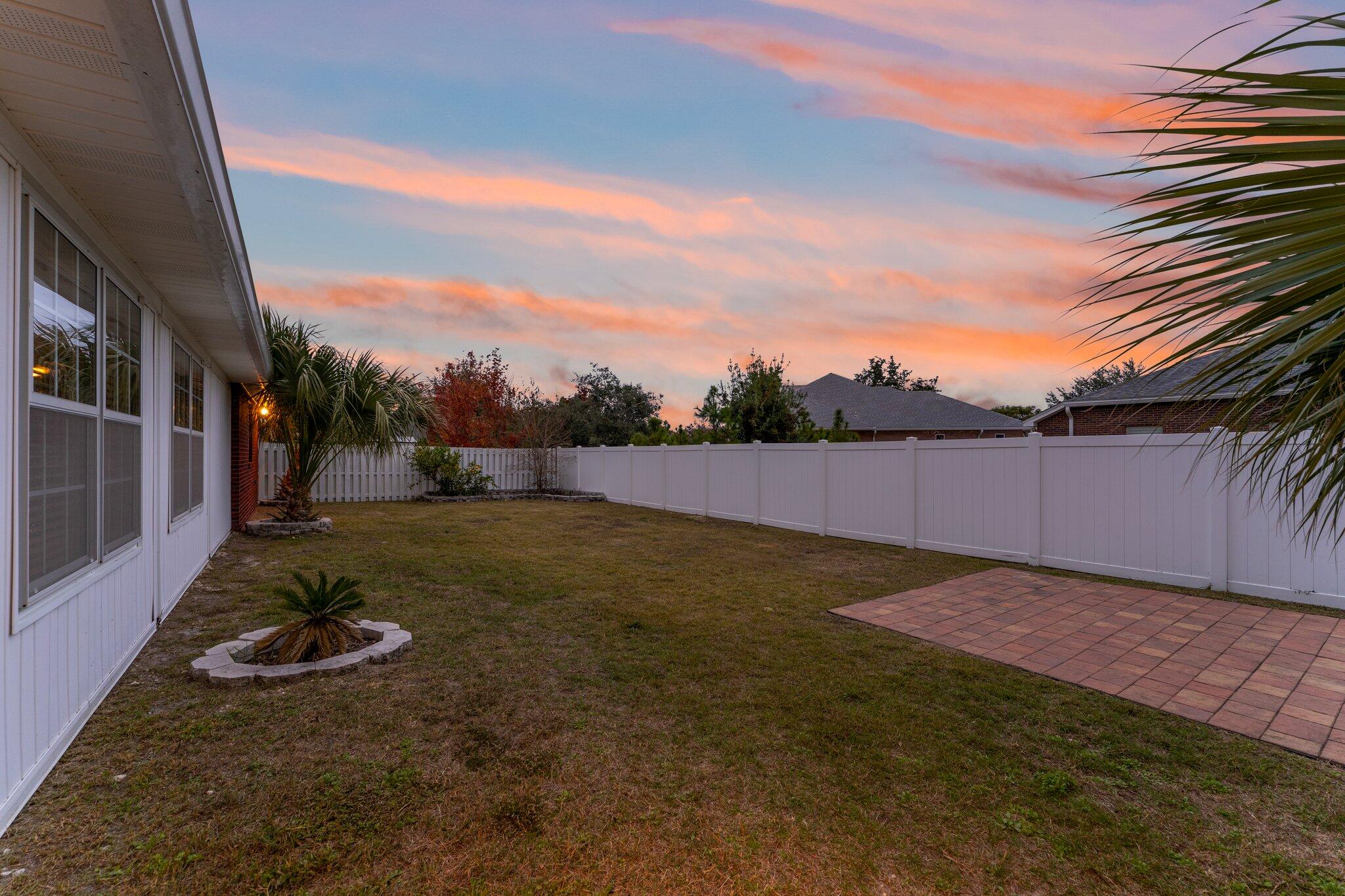 3-3503-Willow-Ridge-Rd-Twilight-10