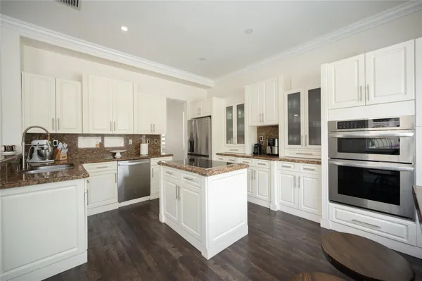 $1,150,000 | 8891 Northwest 178th Lane, Hialeah, FL 33018