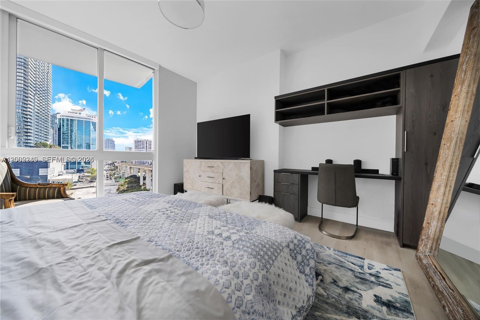 92 Southwest 3rd Street, Unit 902 Miami, FL 33130 - Photo 13 of 31