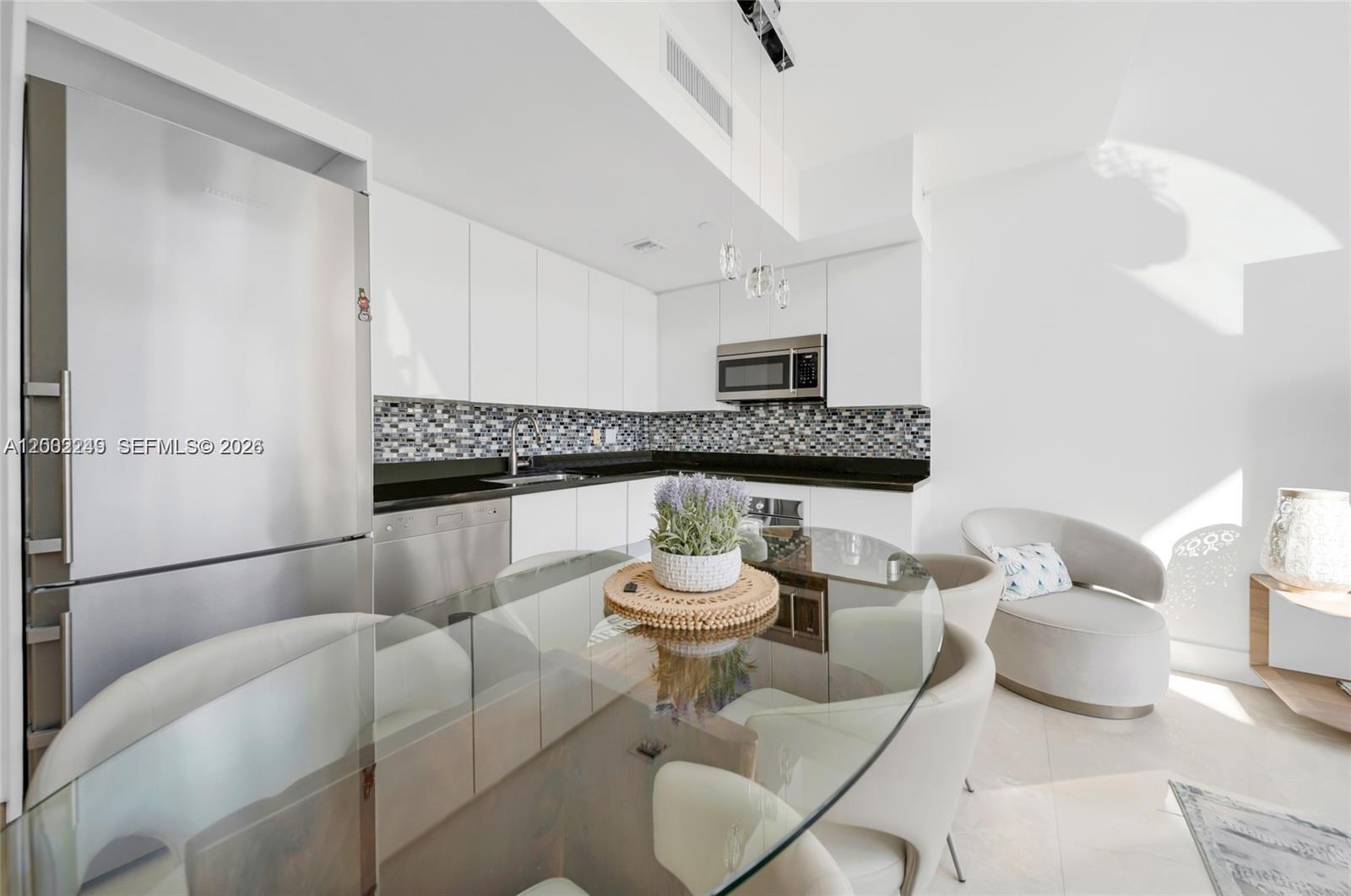 92 Southwest 3rd Street, Unit 902 Miami, FL 33130 - Photo 29 of 31