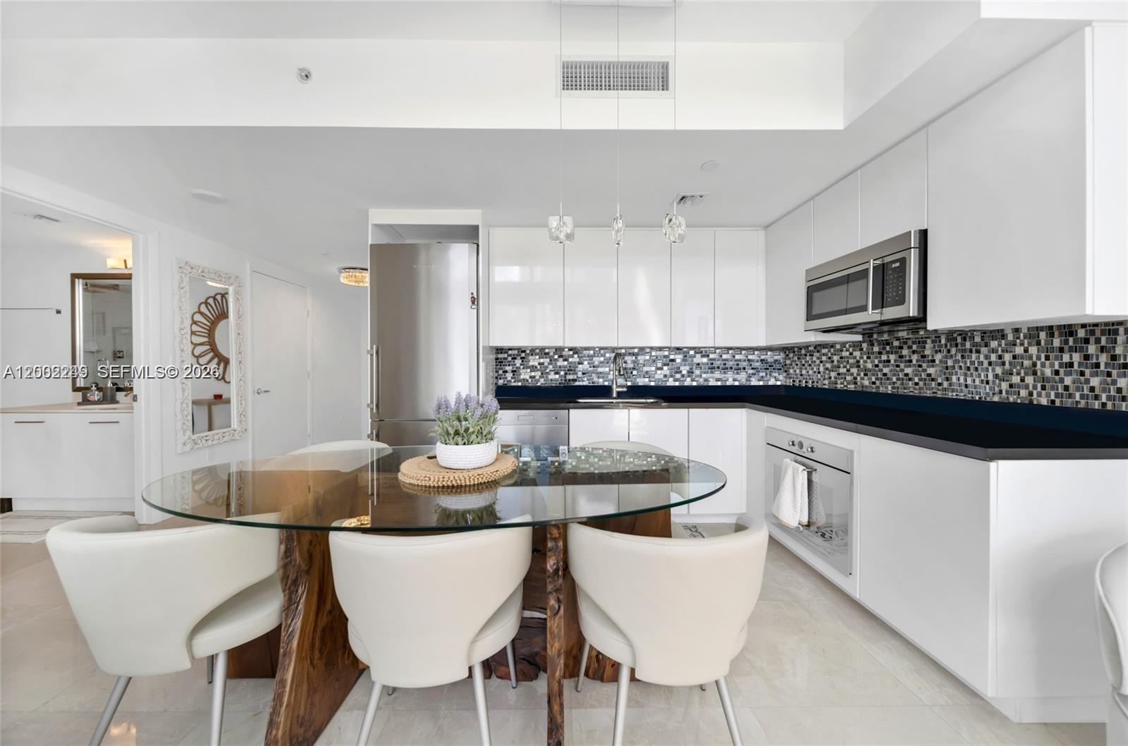 92 Southwest 3rd Street, Unit 902 Miami, FL 33130 - Photo 10 of 31