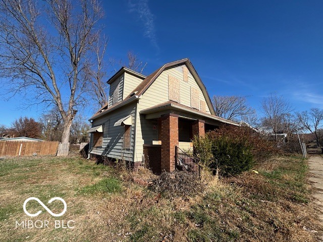 1532 Spruce Street Terre Haute, IN 47807 - Photo 3 of 6