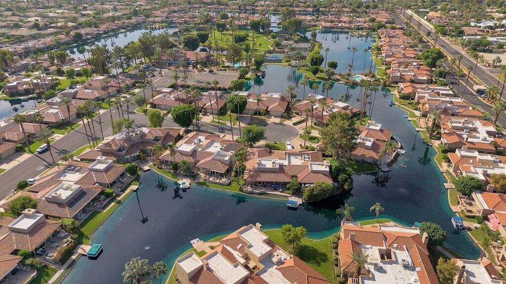 9 Lakeshore Drive Rancho Mirage, CA 92270 - Photo 36 of 41 an aerial view of residential houses with outdoor space
