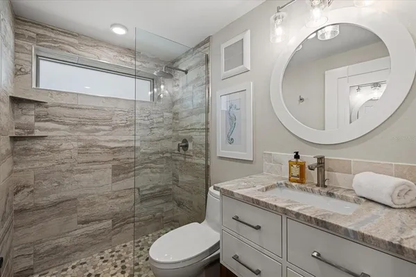 $3,999,000 | 5045 Oxford Drive, Sarasota, FL 34242