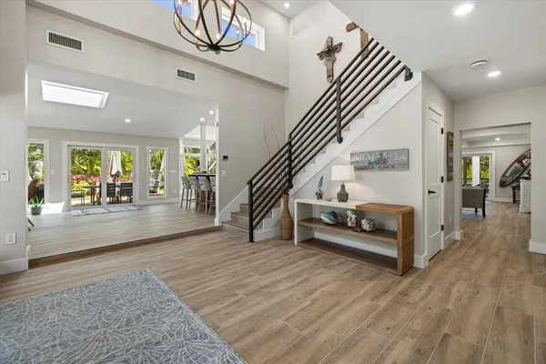 $3,999,000 | 5045 Oxford Drive, Sarasota, FL 34242