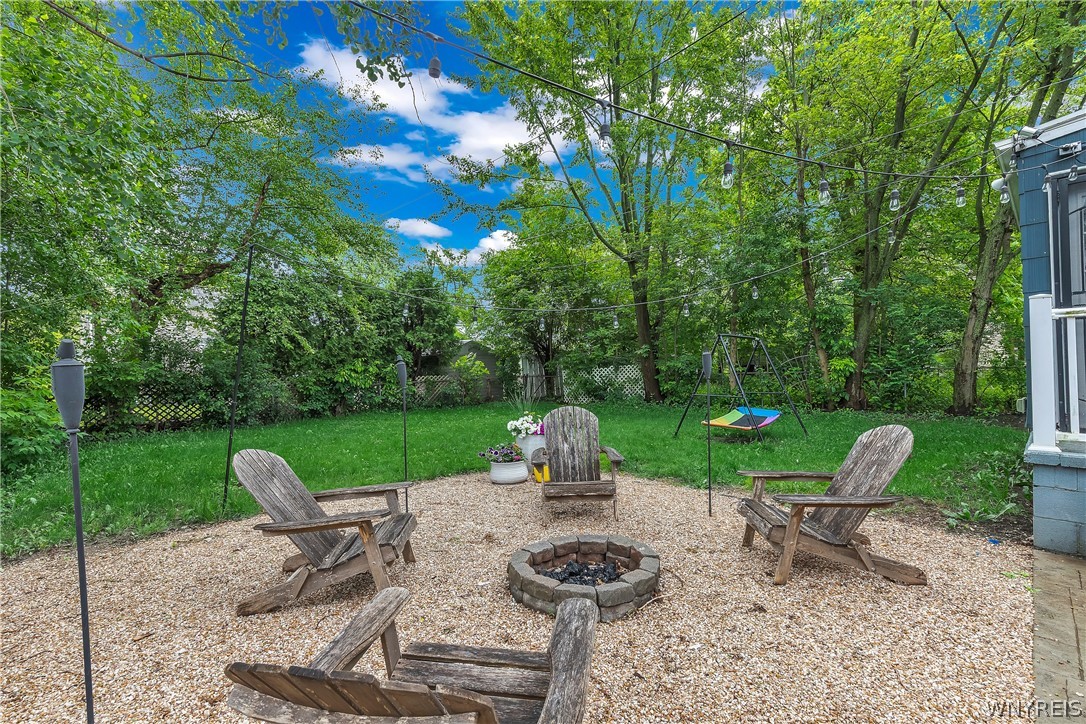 4173 Harlem Road Amherst, NY 14226 - Photo 12 of 49 Backyard