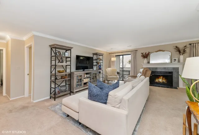 $285,000 | 3030 Pheasant Creek Drive, Unit 207, Northbrook, IL 60062