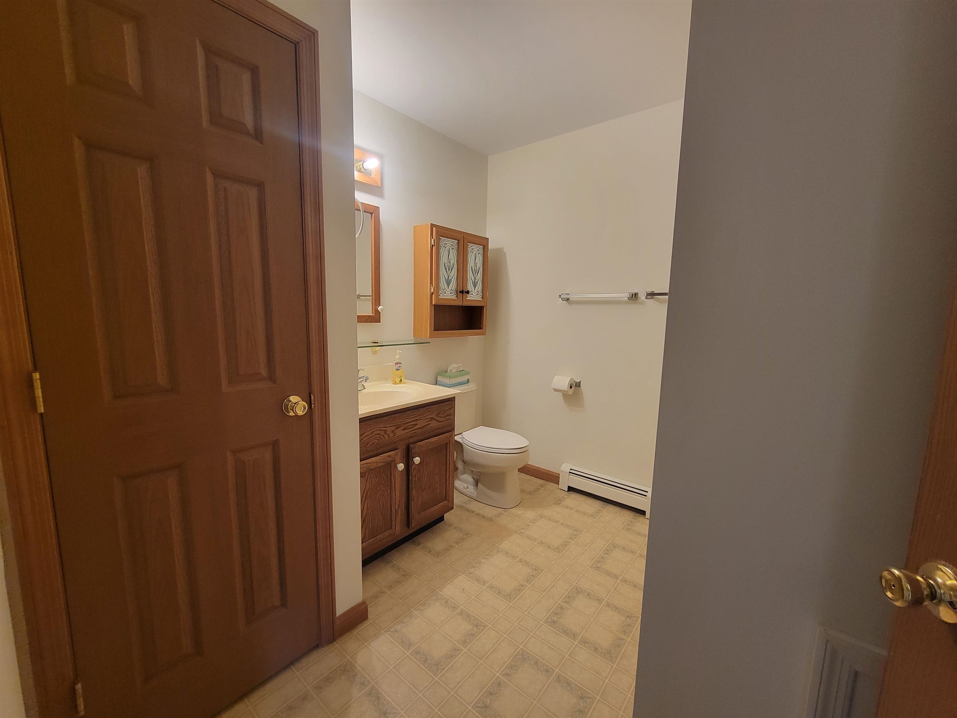 42 Chester Road Raymond, NH 03077 - Photo 17 of 36 Gallery Image 17