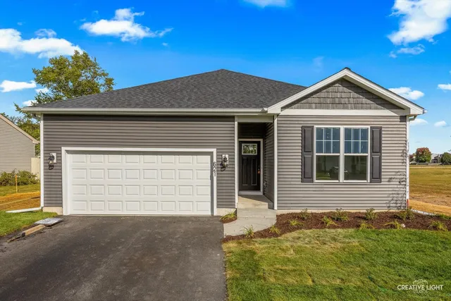 $349,900 | 621 Stearn Drive, Genoa, IL 60135