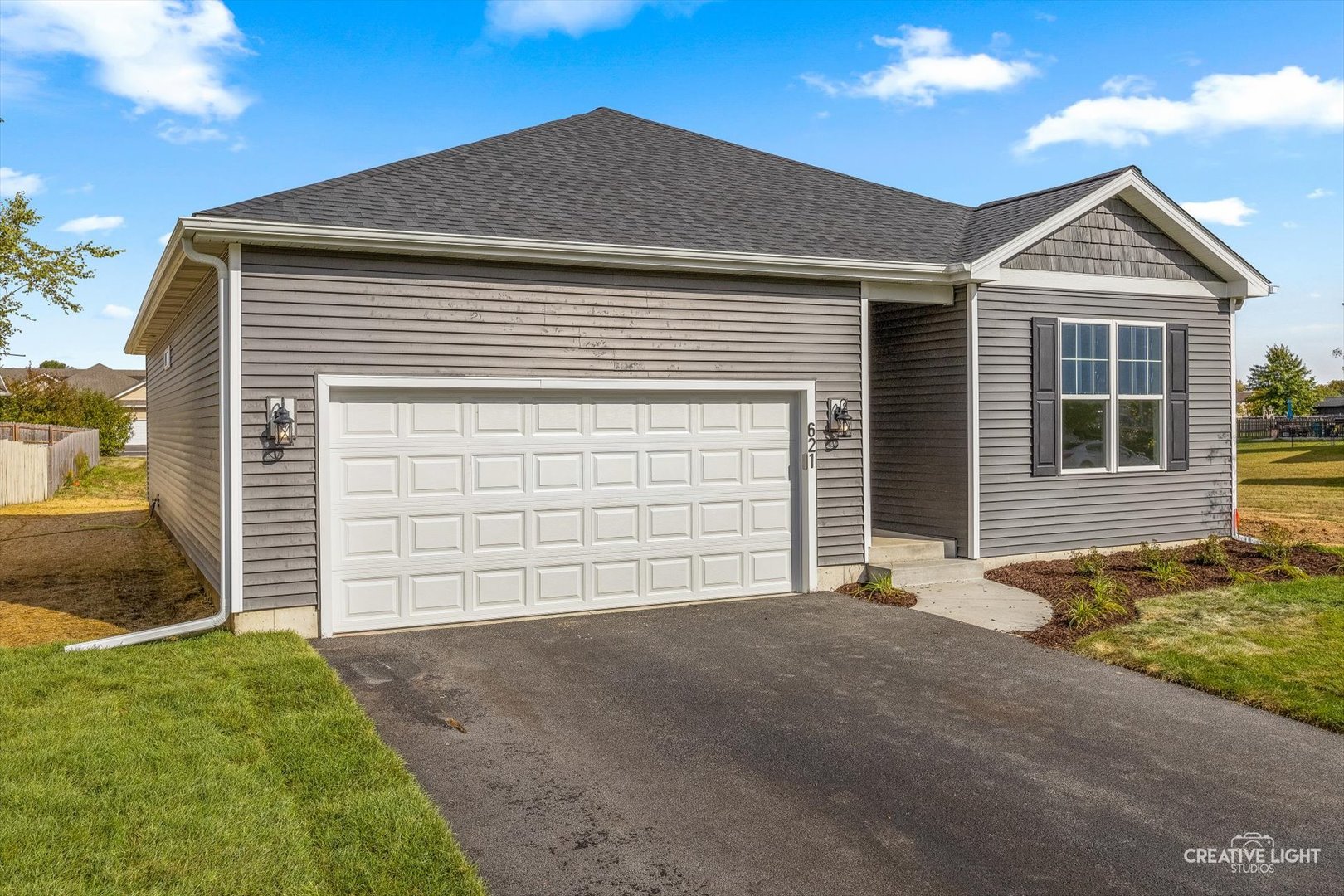 621 Stearn Drive Genoa, IL 60135 - Photo 3 of 27