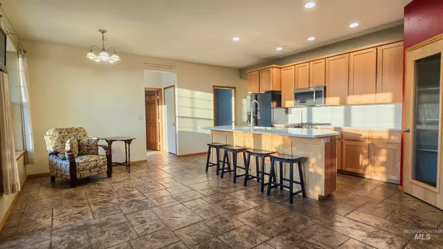 $950,000 | 1005 Viola Lane, Viola, ID 83872