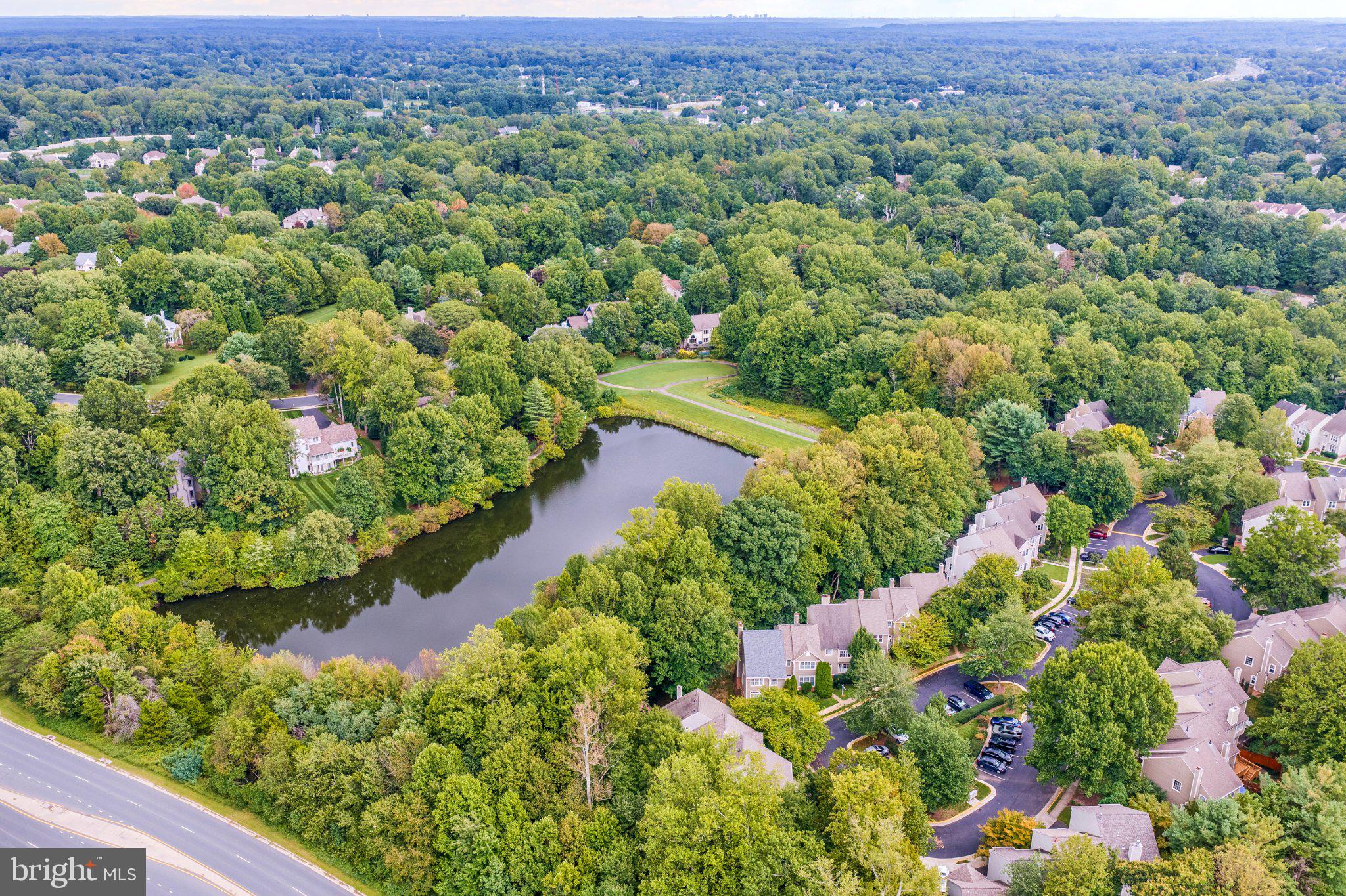 1213 Weatherstone Court Reston, VA 20194 - Photo 43 of 52 Gallery Image 43