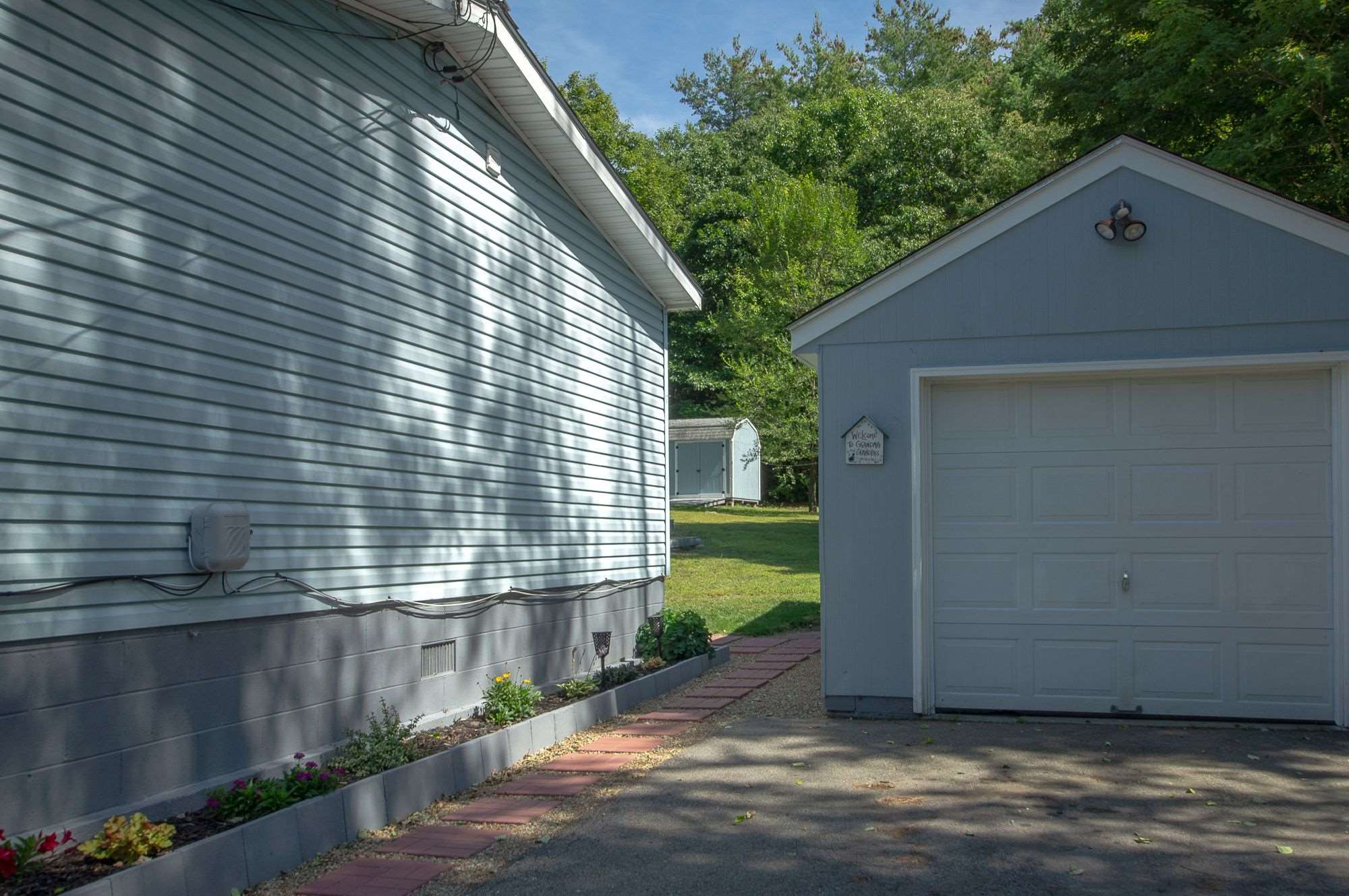 34 Plain Road Hinsdale, NH 03451 - Photo 16 of 21 Gallery Image 16