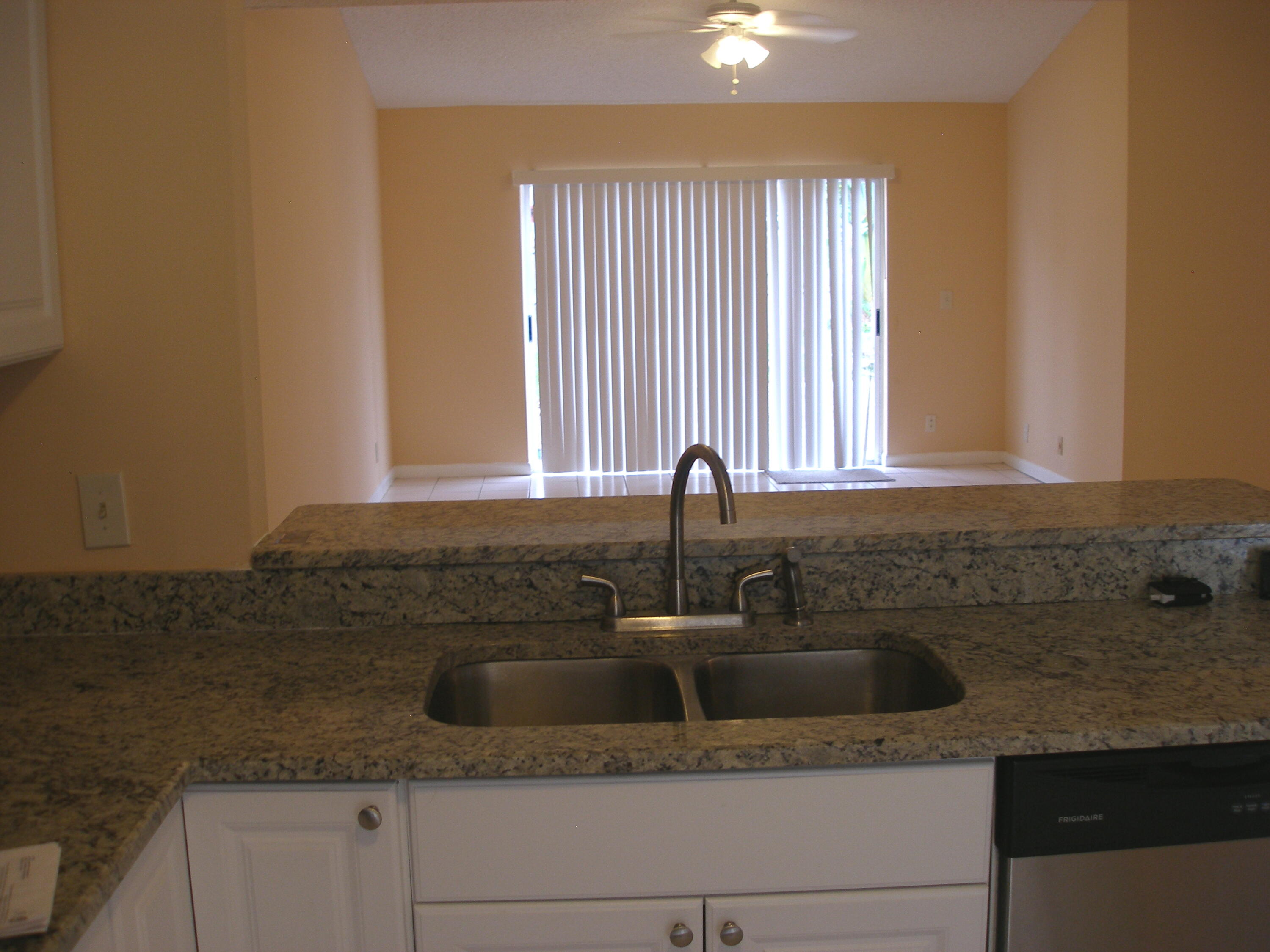 194 Pinewood Court Jupiter, FL 33458 - Photo 6 of 16 P5310313