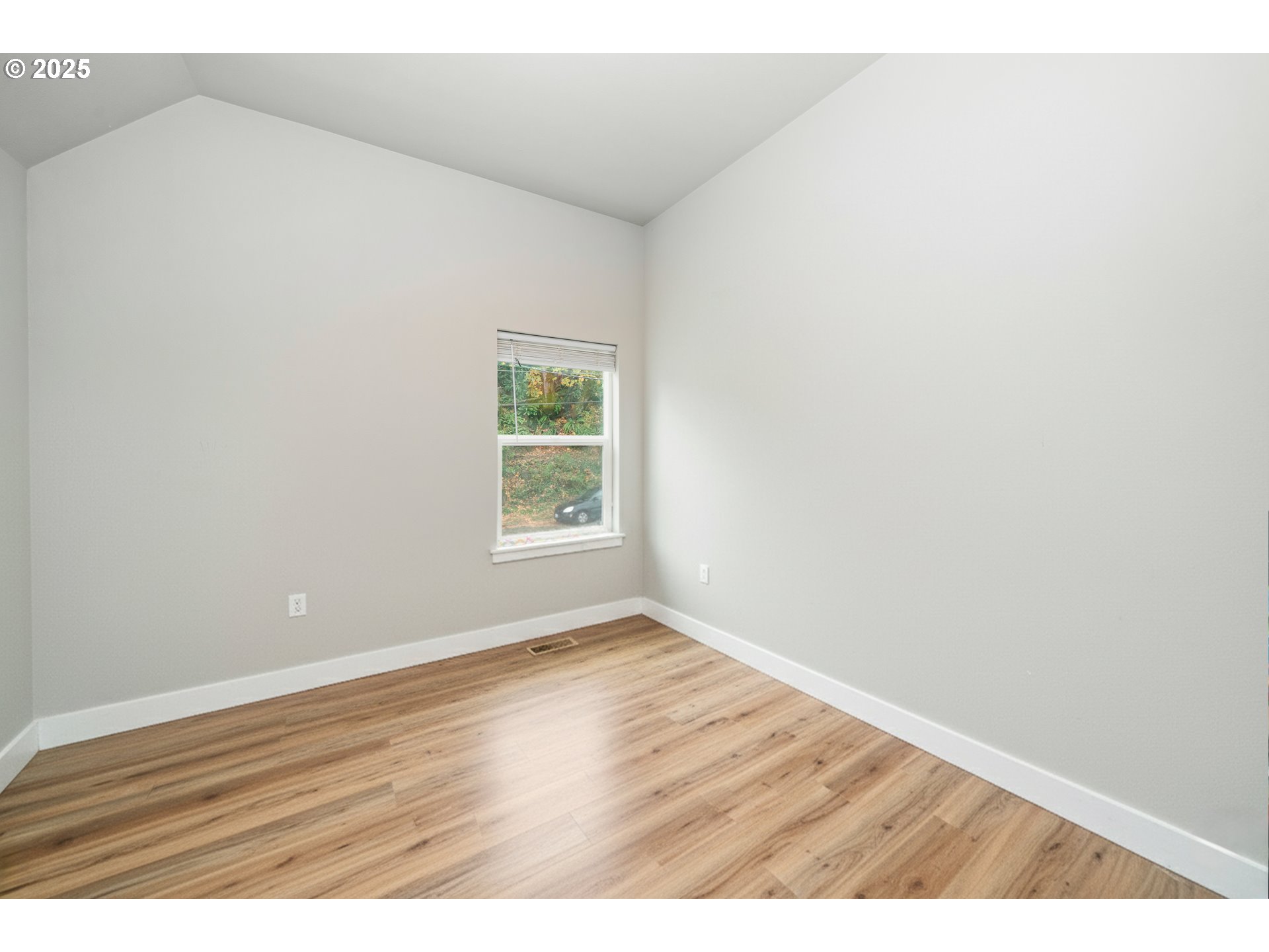 146 Bond Street Astoria, OR 97103 - Photo 15 of 41 Unit #1