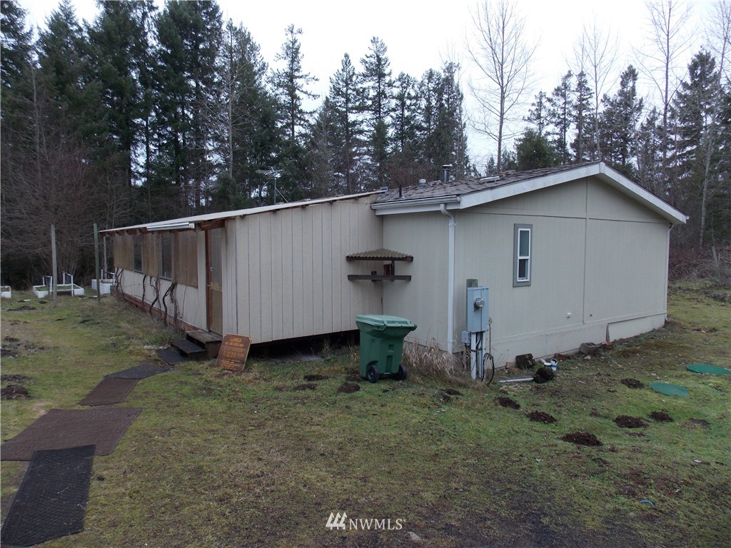 16717 Vail Loop Road Southeast Rainier, WA 98576 - Photo 1 of 26 Gallery Image 1