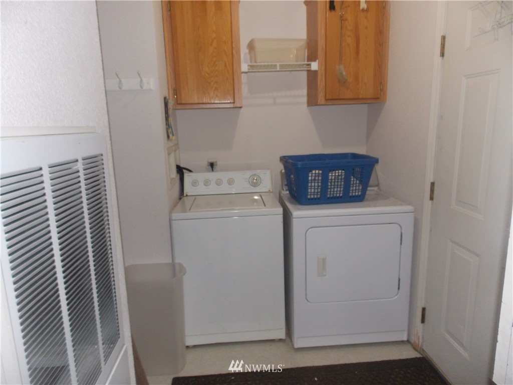 16717 Vail Loop Road Southeast Rainier, WA 98576 - Photo 15 of 26 Gallery Image 15