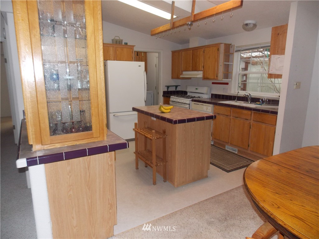 16717 Vail Loop Road Southeast Rainier, WA 98576 - Photo 7 of 26 Gallery Image 7