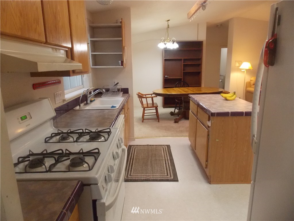 16717 Vail Loop Road Southeast Rainier, WA 98576 - Photo 8 of 26 Gallery Image 8